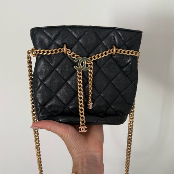 Chanel Matelasse Mini Bucket Shoulder Bag Black - Picture 1 of 4